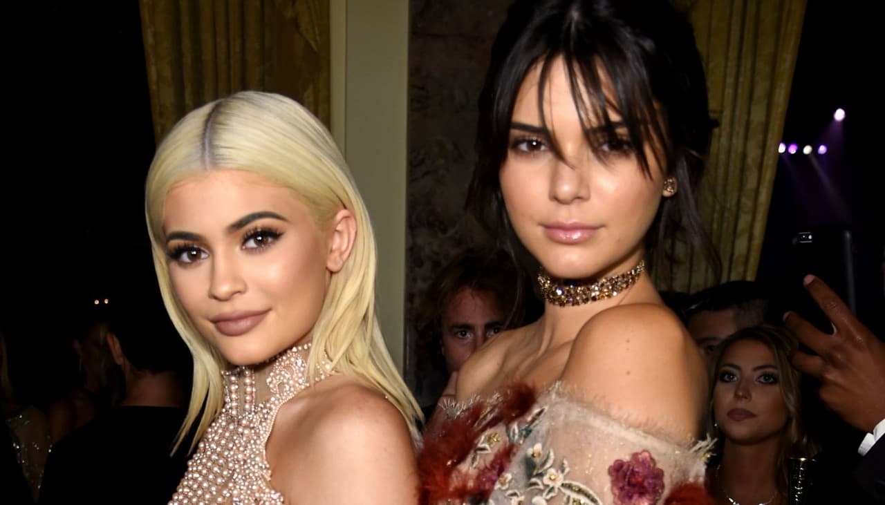 Así de tiernas lucían las hermanas Jenner cuando eran pequeñas ¡No las vas a reconocer!