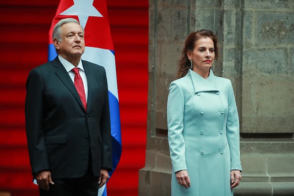 Vístete al estilo de Beatriz Gutiérrez Müller, sus vestidos estarán a la venta próximamente