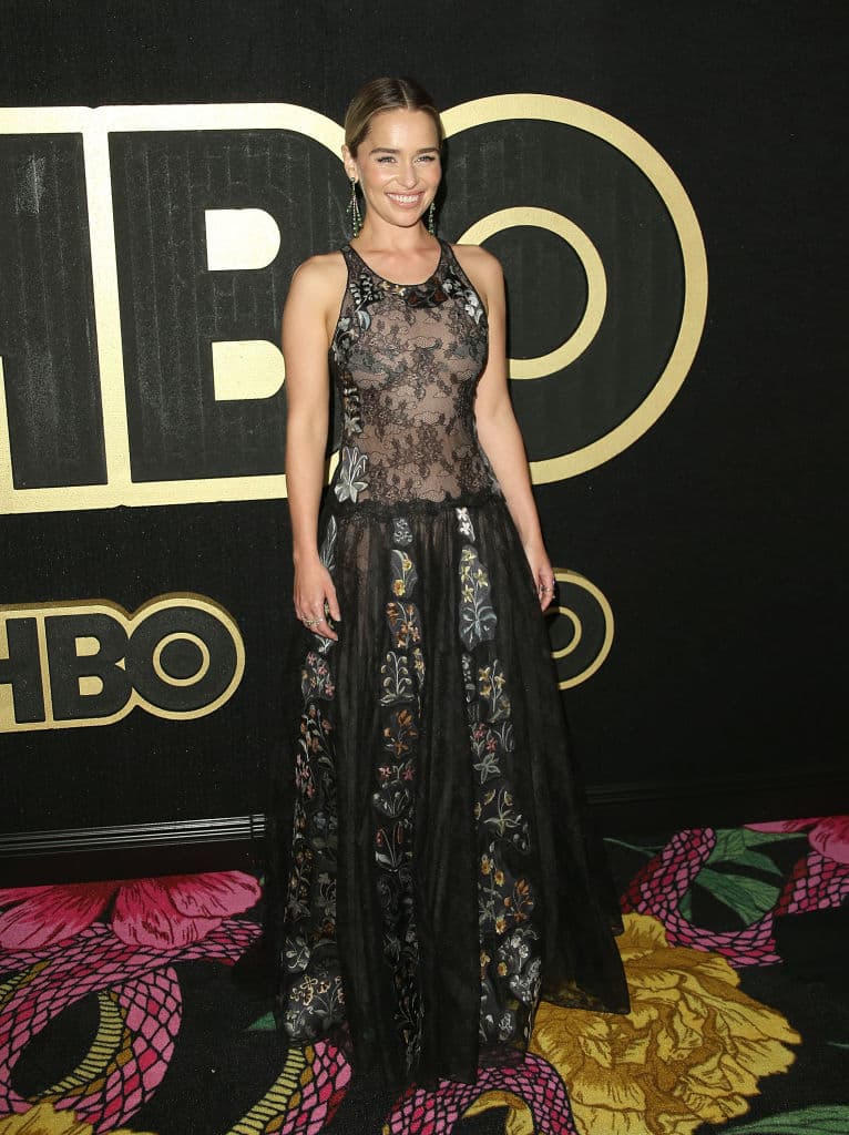 Mucha piel: estos vestidos de los Emmy demuestran que puedes mostrar más sin perder la elegancia