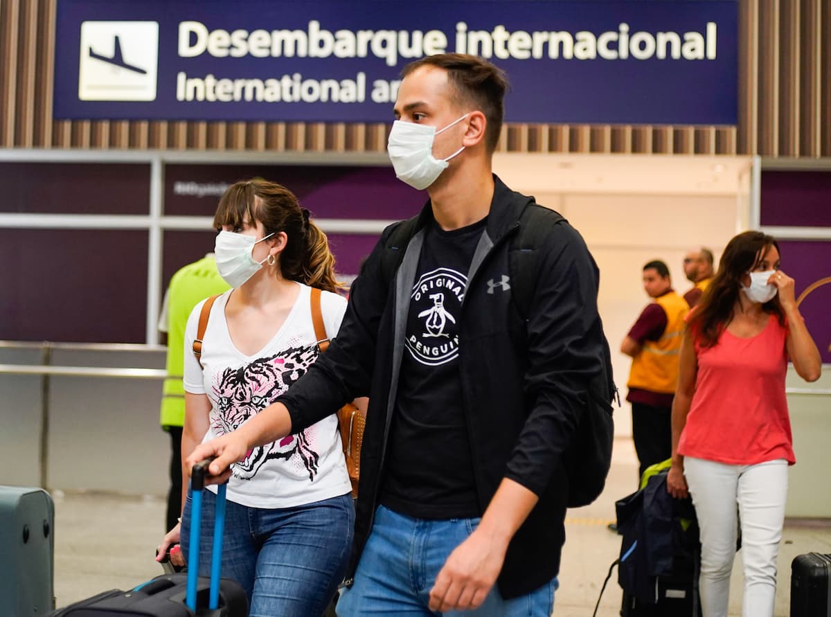 ¿Viajaste a algún país con mayor contagio de coronavirus? Conoce qué debes hacer ahora