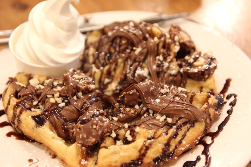 Cómo hacer waffles: 3 recetas sencillas que son una explosión de dulzura (y felicidad)