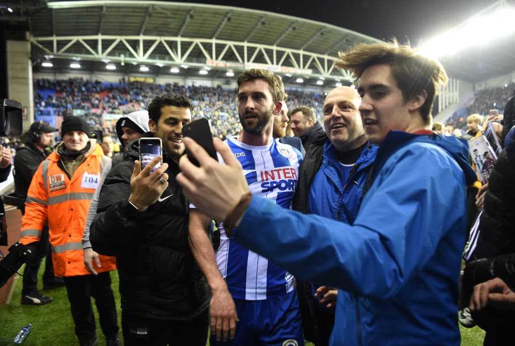 ¡Will Grigg's on fire! Recordamos una de las más épicas y populares canciones de aliento en el fútbol