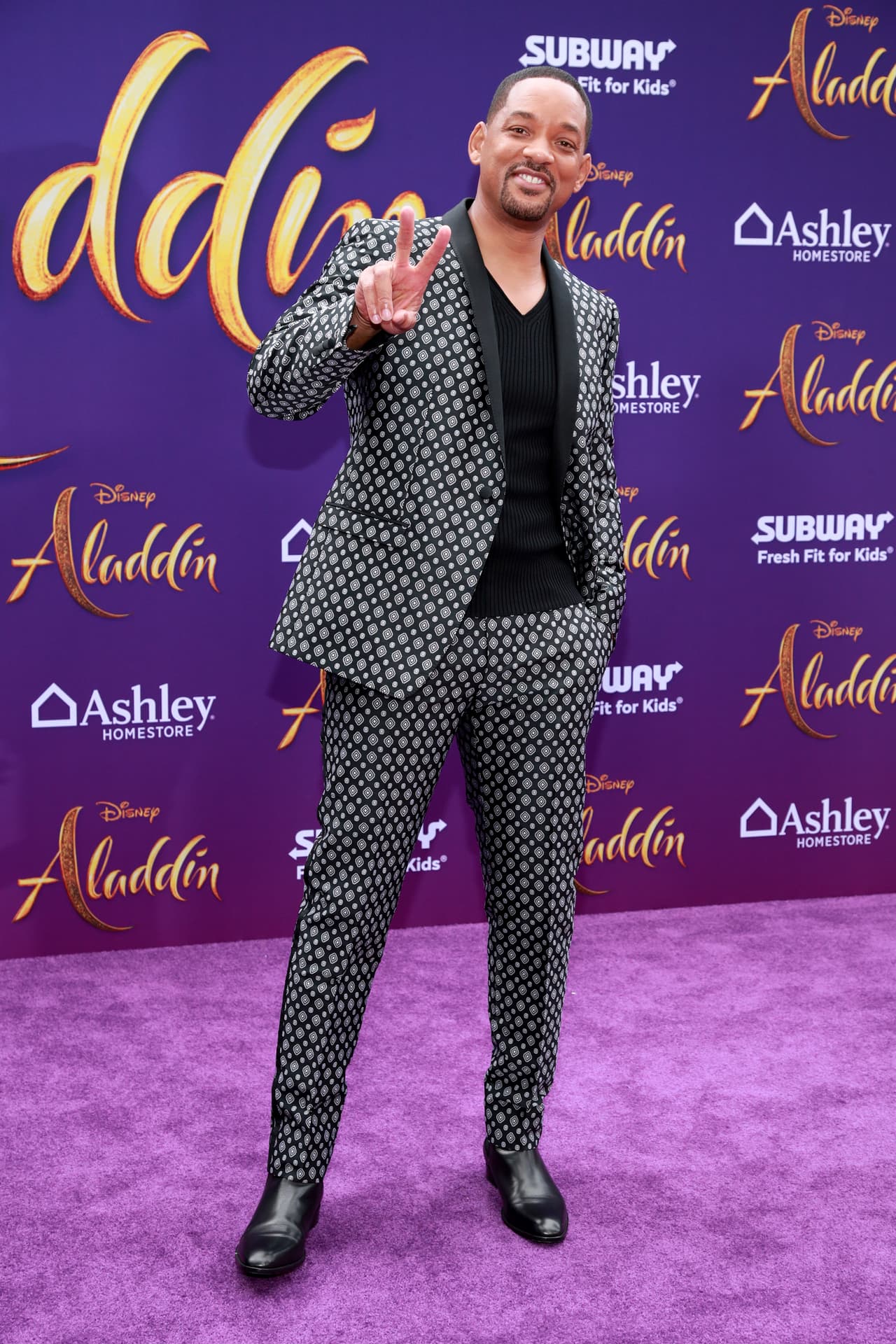 Will Smith no es sólo un genio ¡es un verdadero Dios! Tenemos fotos que lo prueban