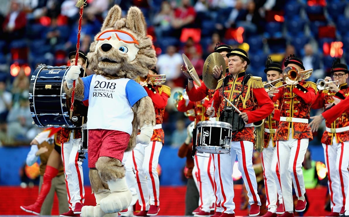 Las adorables fotos de Zabivaka, la mascota del Mundial, derretirán hasta el corazón más frío