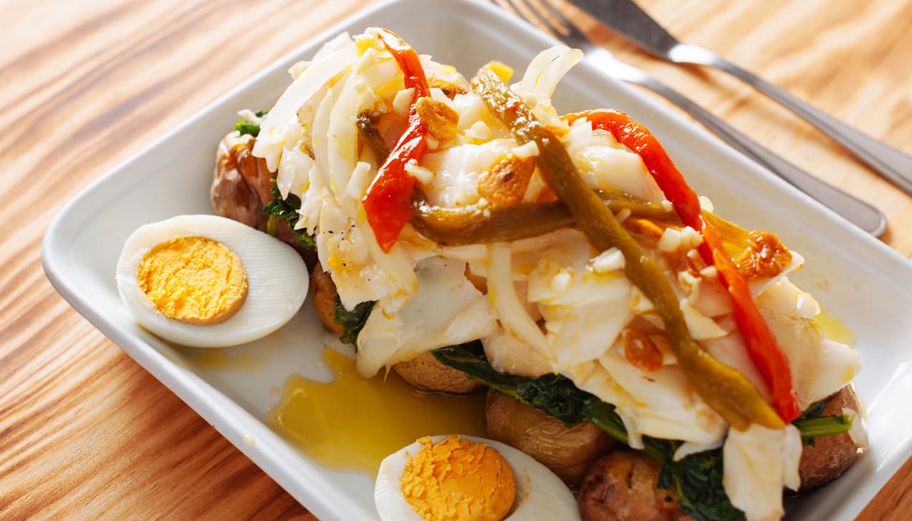 Bacalhau com pimenta biquinho para comer com pão: veja receita de petisco incrível