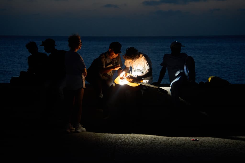 Cuba sufre tercer apagón general en menos de diez días