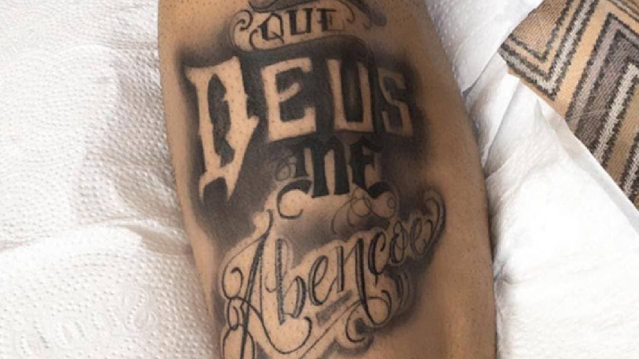 'Que Dios me bendiga'.