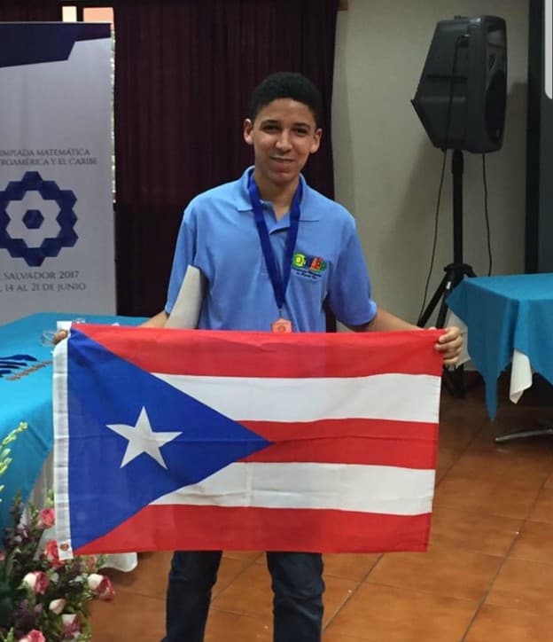 Joven boricua es admitido a Harvard