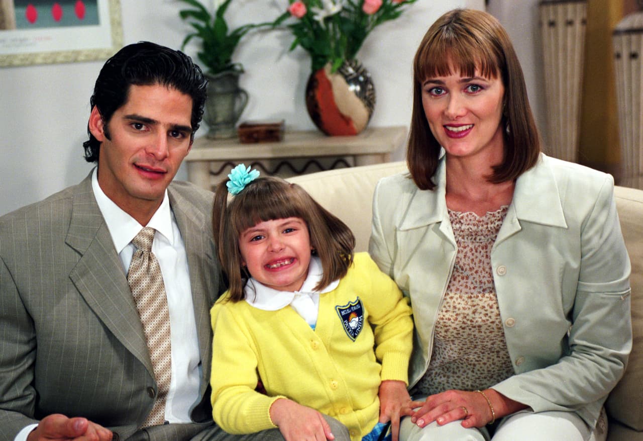 Sus padres fueron interpretados por los actores Eduardo Rodríguez y Nicky Mondellini.