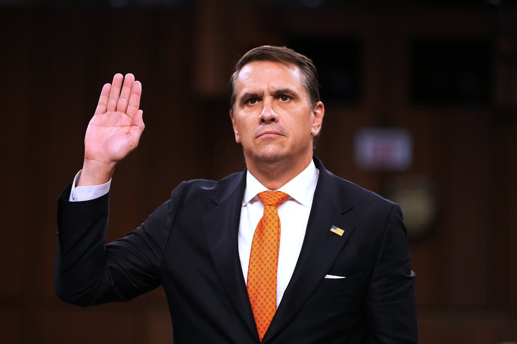El Senado confirma a Todd Blanche como fiscal general en una ajustada votación nocturna