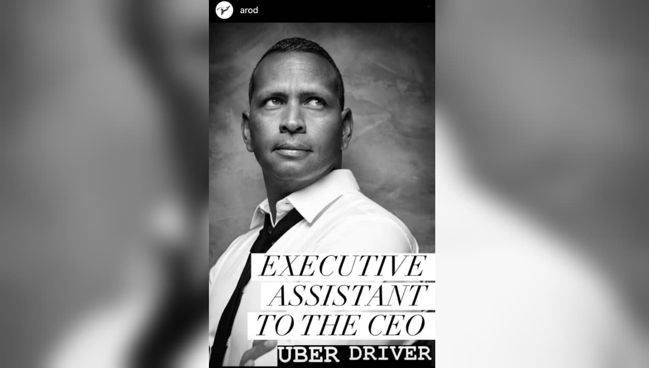 Por último,
<b><a href="https://www.univision.com/entretenimiento/bajo-ataque-el-macho-bello-de-jennifer-lopez-la-madre-de-sus-hijas-alega-que-a-rod-la-amenazo">Alex Rodriguez </a></b>se presentó como el asistente ejecutivo de la jefa JLo, además de chofer de Uber de la familia. Además del ser el "macho bello" de la artista, también dejó claro que tiene un agudo sentido del humor.