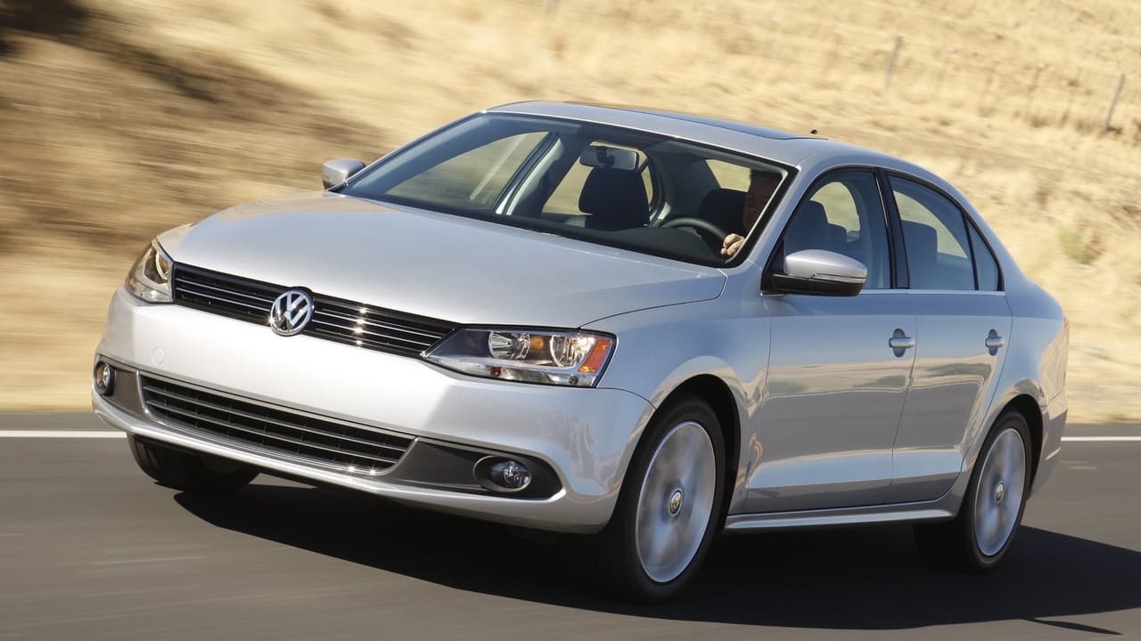 Arrestan a pareja por robo de vehículo y persecución en Murray