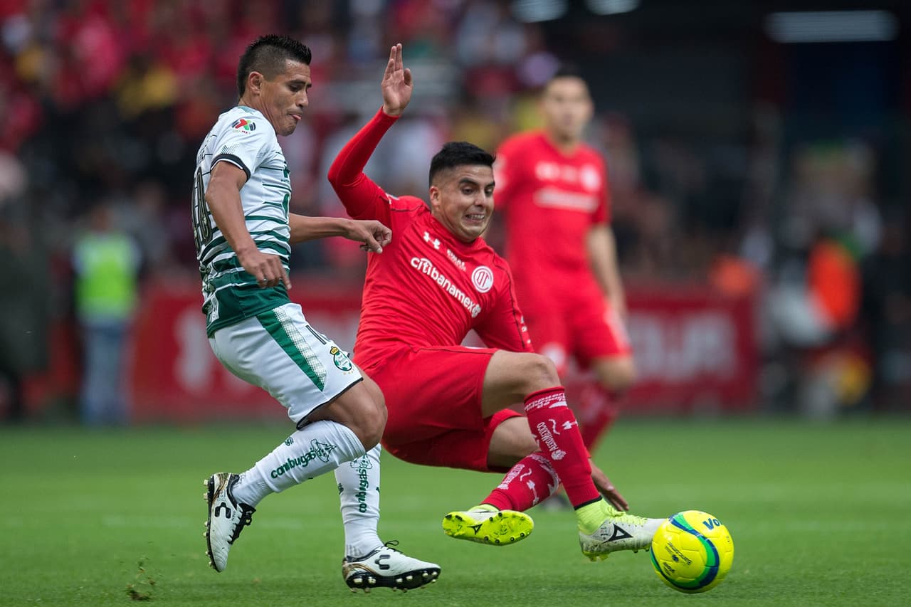 Con la obligación de ir con todo al frente por la desventaja de 1-2 tras la Ida en Torreón, tal y como se esperaba los Diablos Rojos salieron con el cuchillo entre los dientes para remontar.