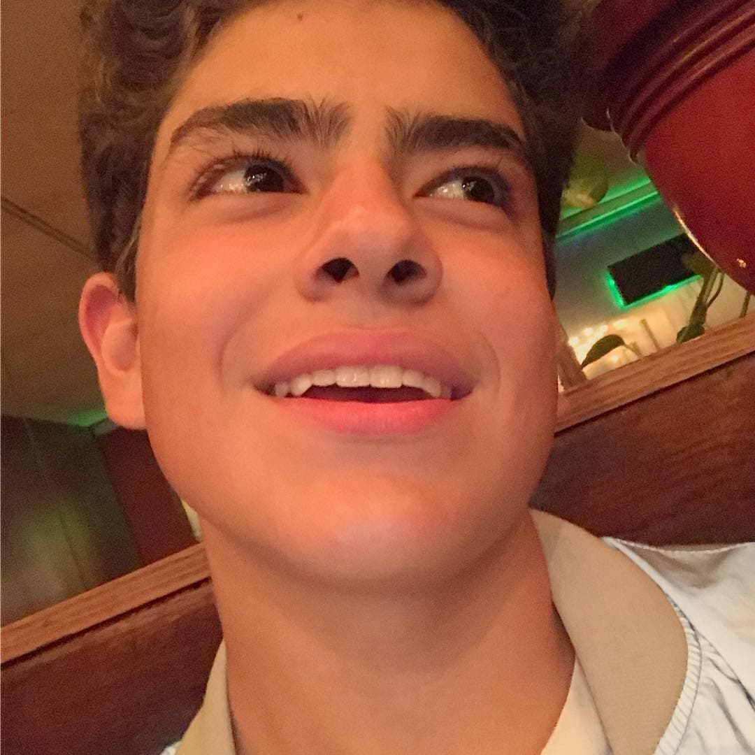 El joven ya derrite los corazones de su seguidoras en Instagram, quienes llenan de corazones cada una de sus publicaciones.