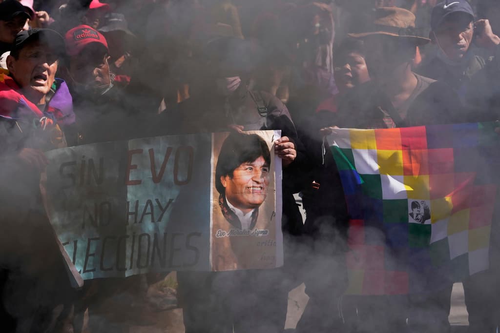 La Fiscalía de Bolivia ordena la captura del expresidente Evo Morales por la serie de protestas y bloqueos que paralizaron al país por 50 días
