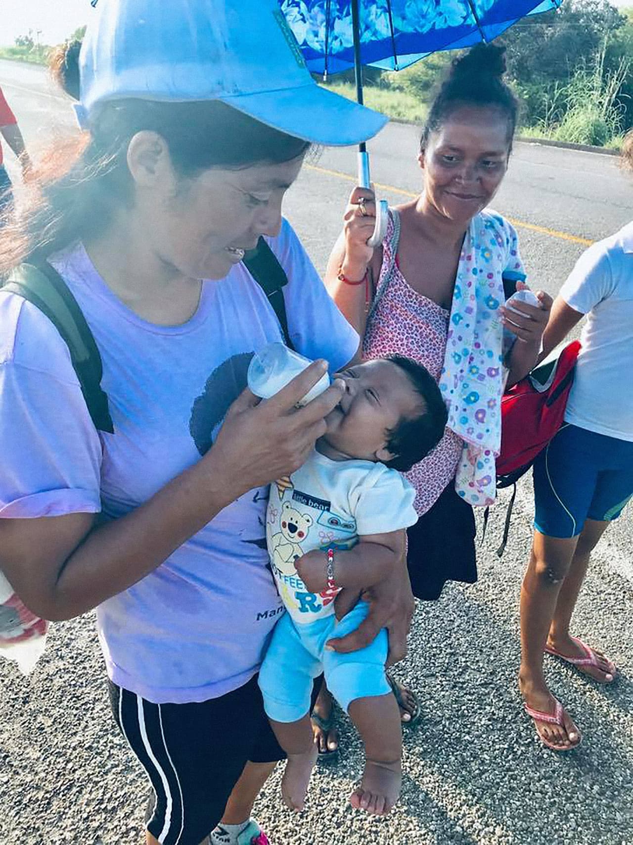 Estrella Sofía tiene dos meses de edad y es una de las migrantes más jóvenes de la caravana. En su familia van 9 personas incluyendo 5 niños y 4 adultos.