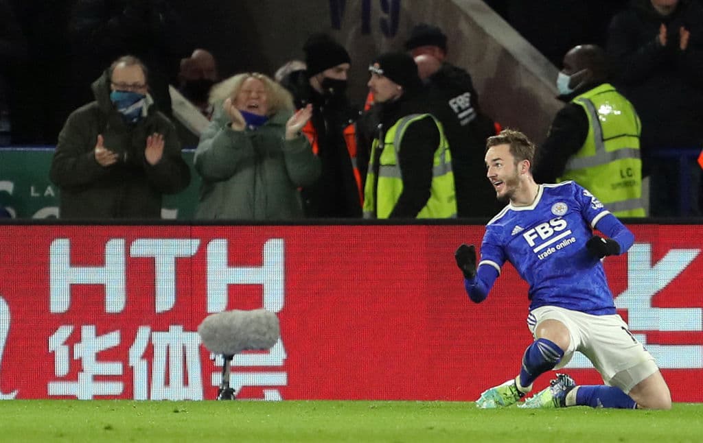Tottenham hace una remontada épica sobre Leicester City durante la J17 en la Premier League. Patson Daka y James Maddison le daban la victoria parcial a los Foxes sobre la anotación de Harry Kane, pero fue Steven Bergwijn al 90'+5' y 90'+7' que le dio un triunfo increíble a los Spurs.