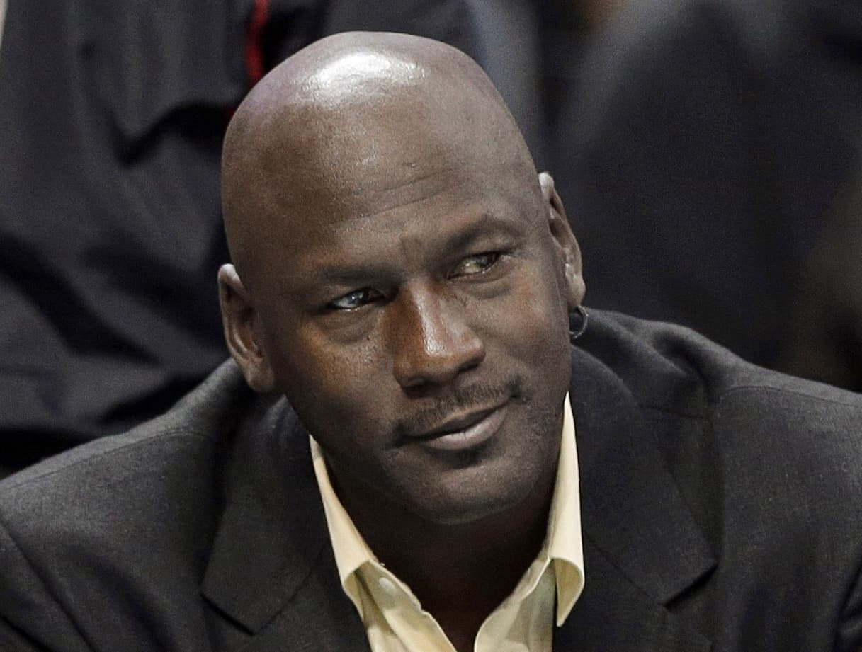 Jurado otorga a Michael Jordan indemnización de 8,9 millones