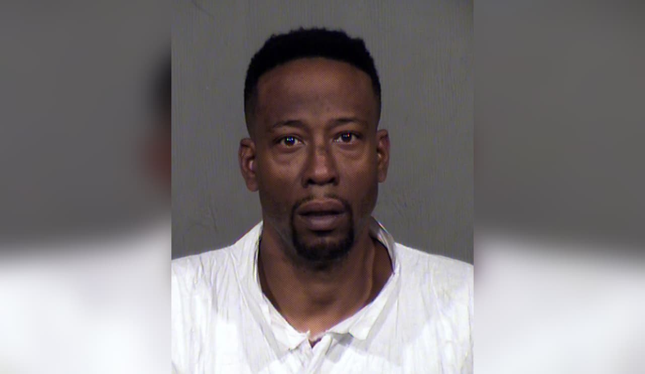 Detienen a un hombre por disparar a su exmujer y a los dos hijos de esta el día de Navidad