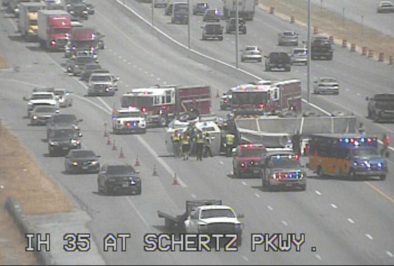 Reabren carriles hacia el sur de la interestatal 35