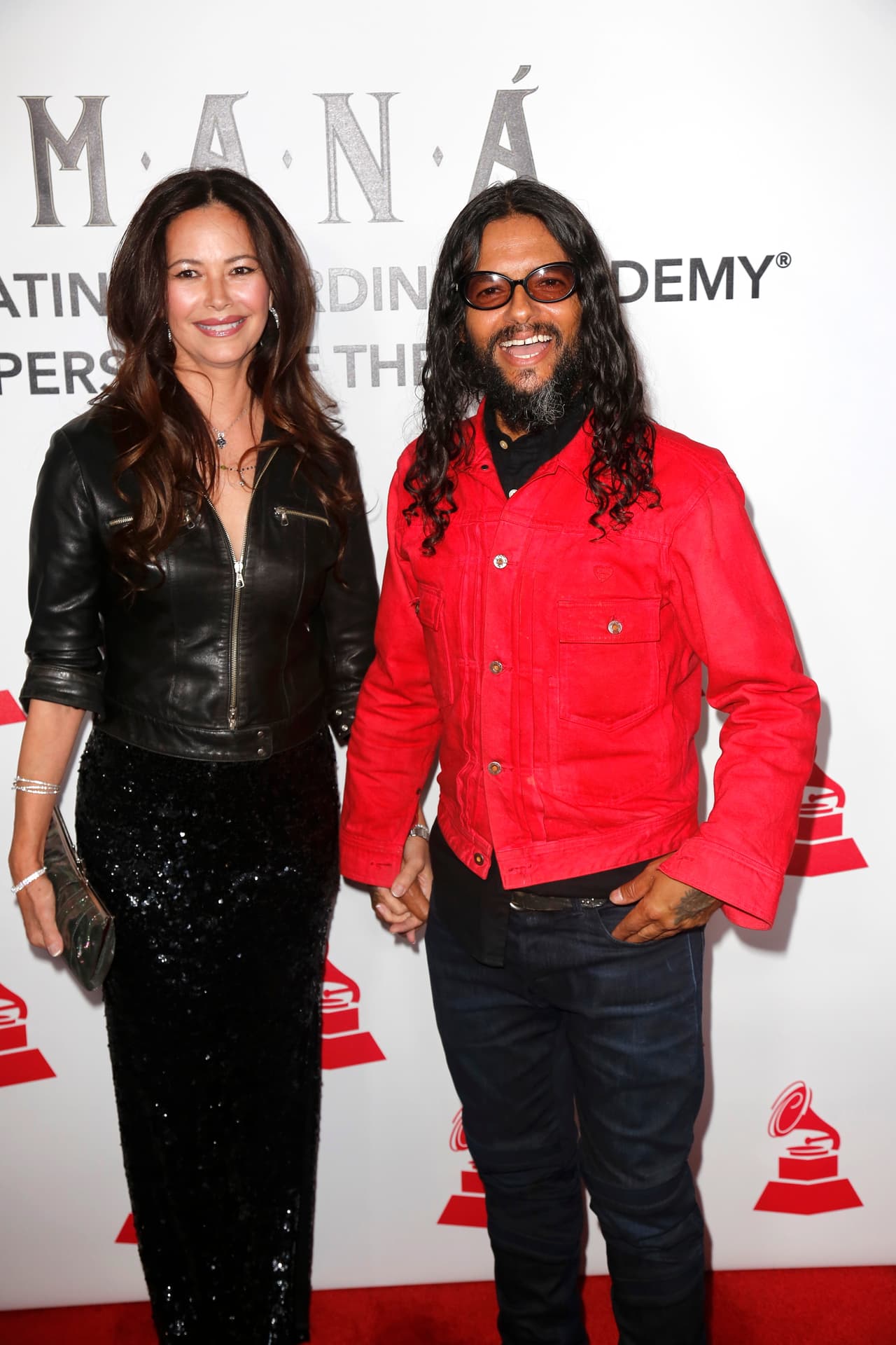 El cantautor, famoso por componer grandes éxitos de Ricky Martin, prefirió que el tribunal resuelva más tarde el asunto de la manutención conyugal, informó el portal de espectáculos.