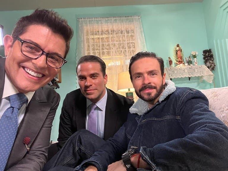 El presentador de 62 años contó que lleva casi dos meses en recuperación y que no ha parado de grabar la segunda parte de 'Corona de lágrimas'.