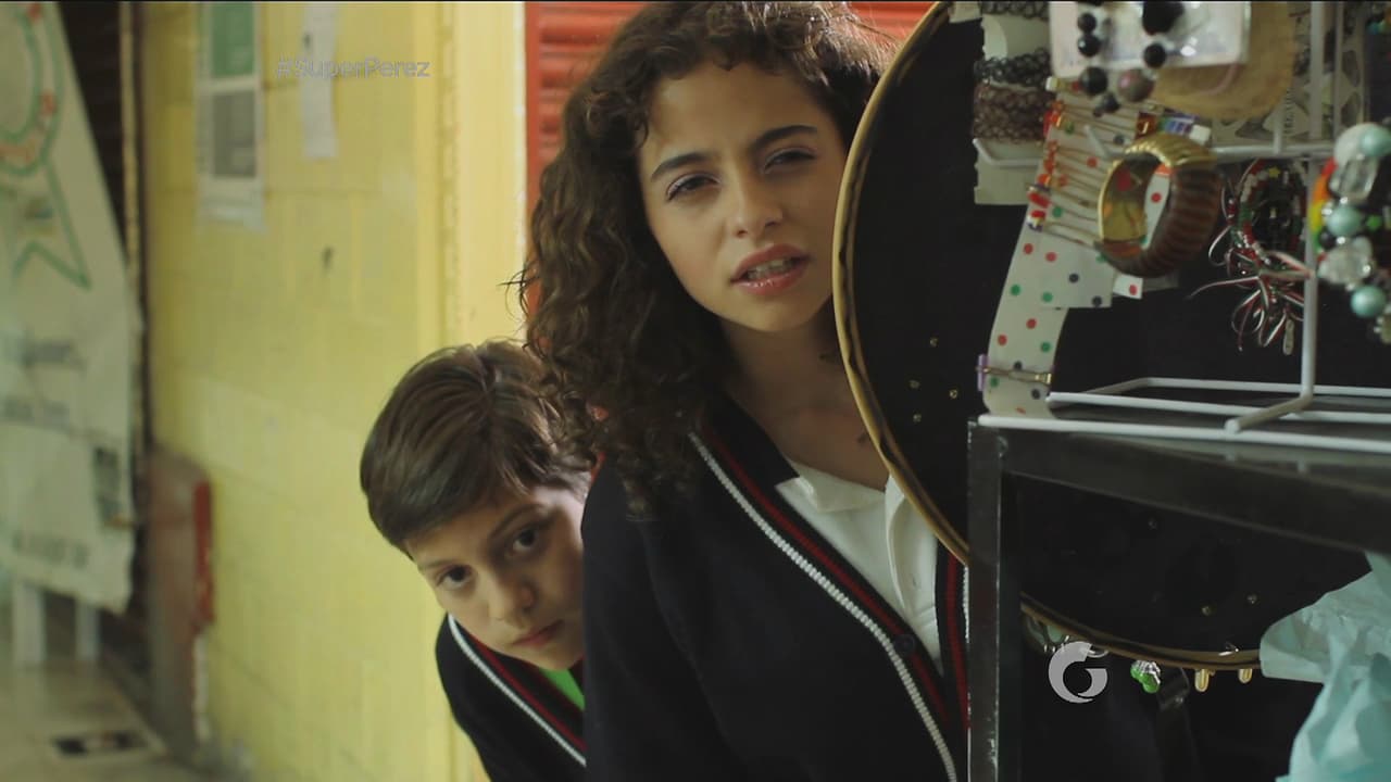 Natalia y Poncho deciden seguirlo y descubren su delito...