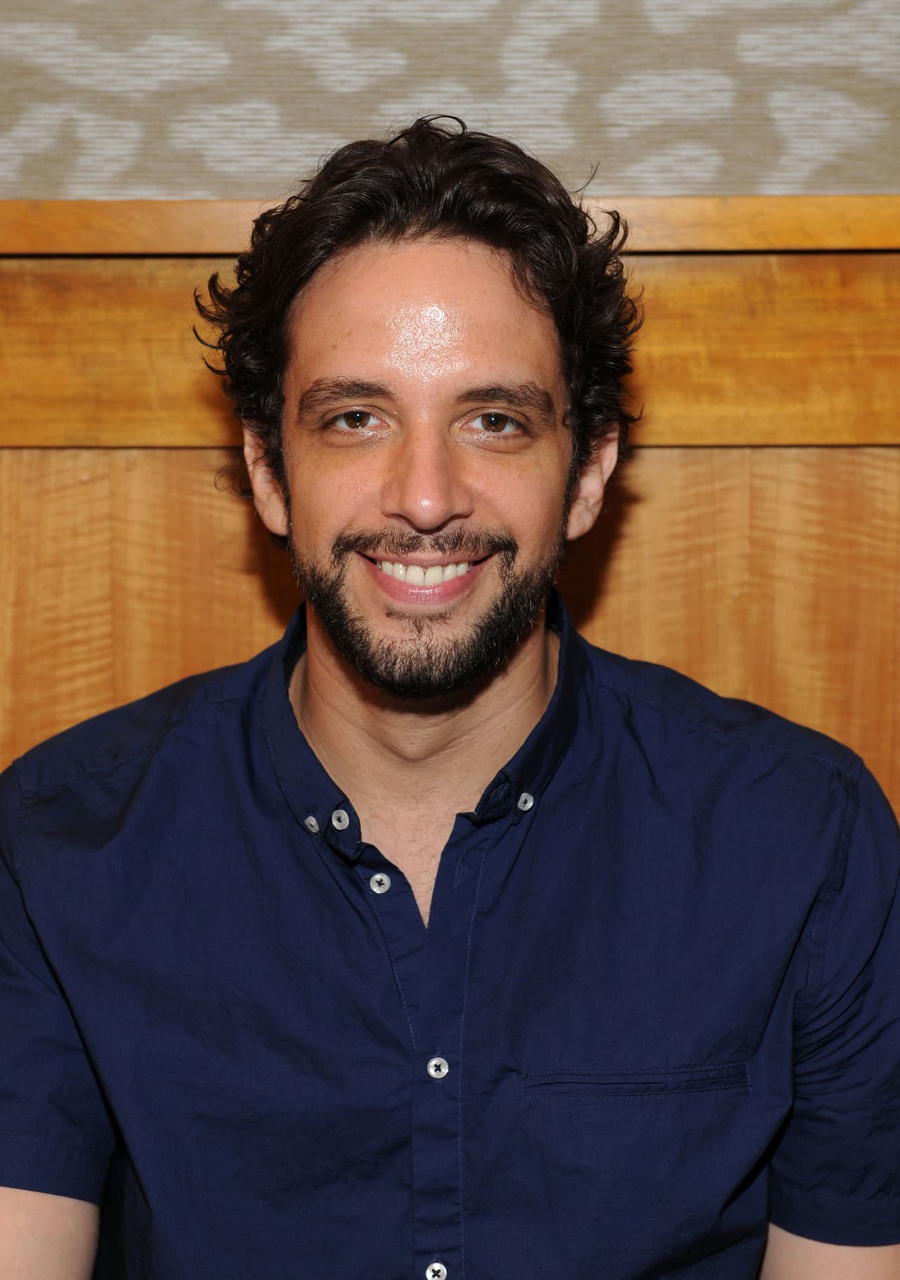 Cuando el actor fue sometido a la prueba de covid-19, el resultado fue positivo. Su cuadro clínico era tan complicado que los médicos tomaron la decisión de inducirlo a un estado comatoso, para auxiliarlo en su recuperación.