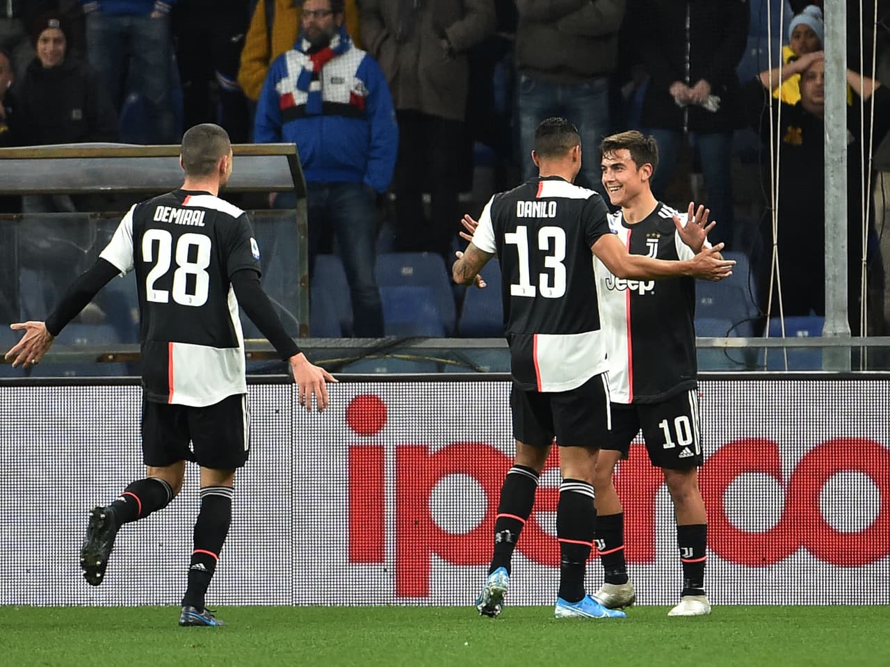 Sampdoria acumula 15 puntos, cerca de zona de descenso. Juventus sólo ha perdido un encuentro en esta temporada.