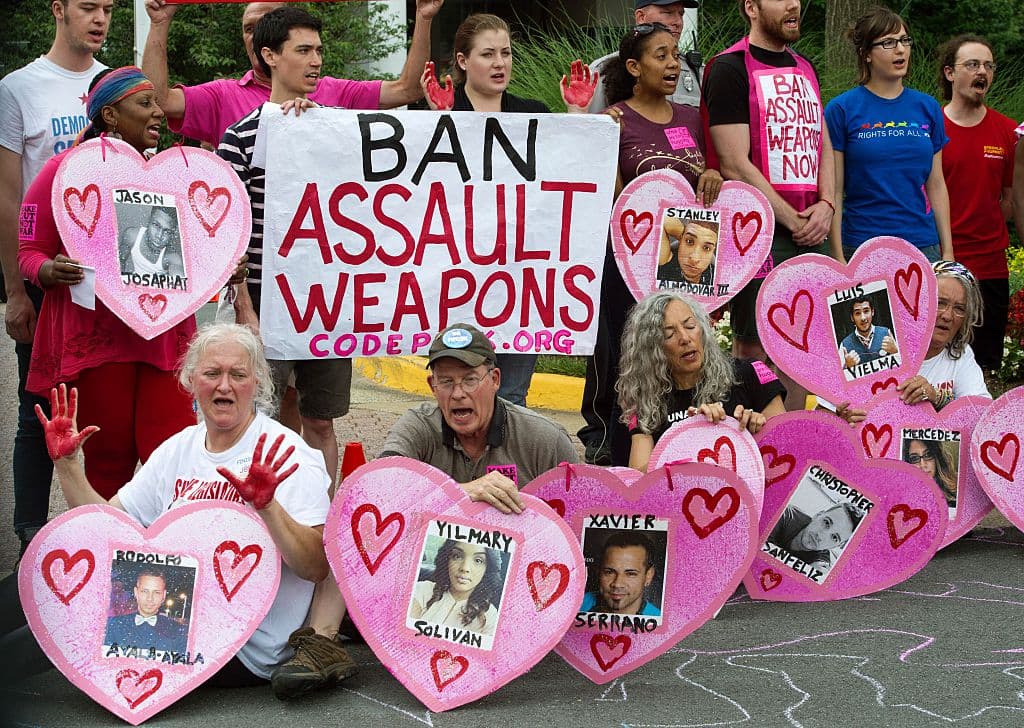 La politiquería de las armas