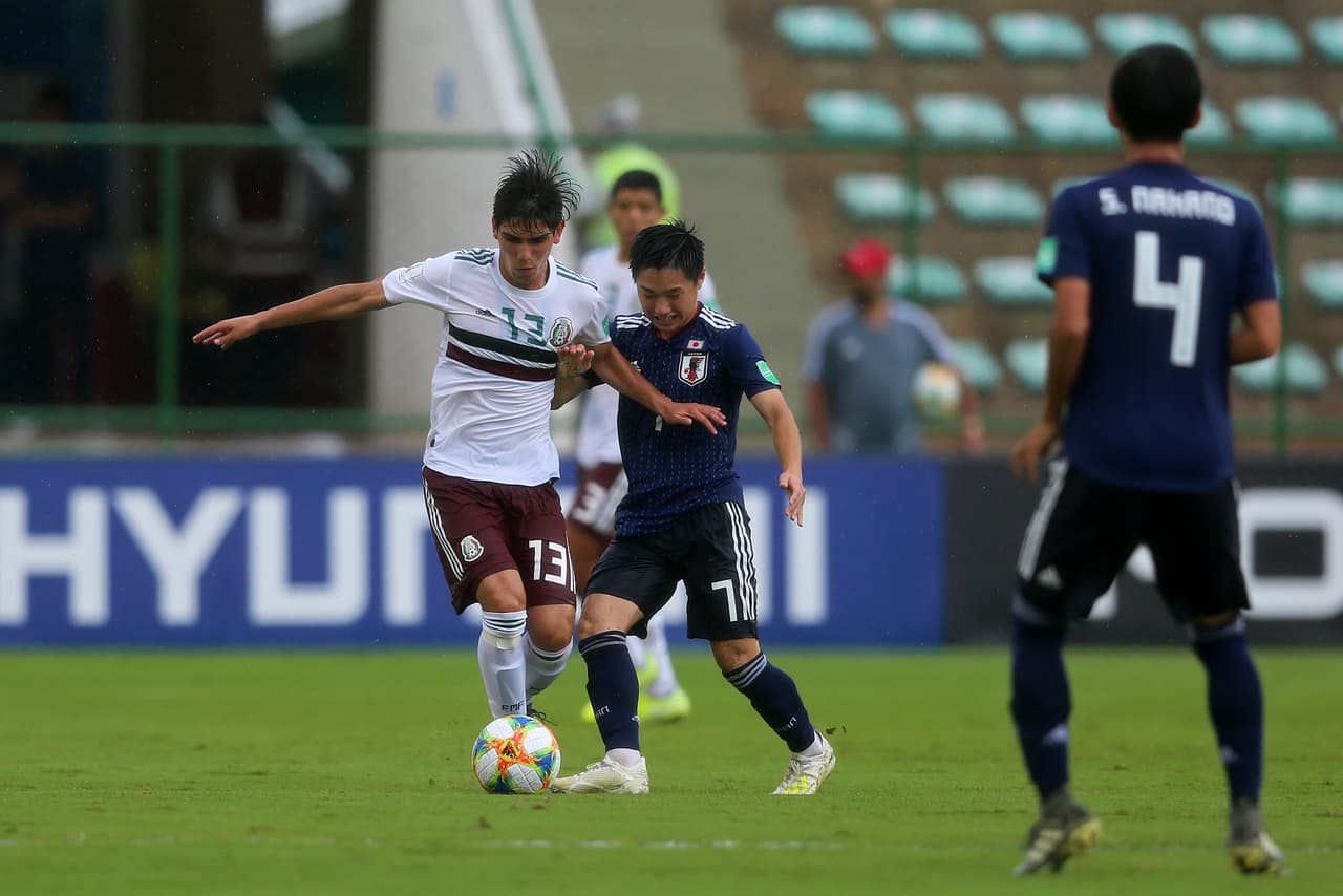 México vence a Japón 2-0, con goles de Pizzuto y Muñoz; jugará contra Corea del Sur en cuartos de final.