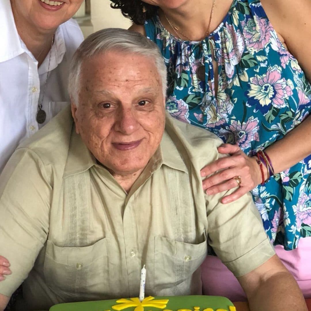 Si bien los dos juegan un papel muy importante en sus vidas, su padre tiene un espacio especial en su corazón ya que, a decir de Raúl: “Dios ha sido tan generoso. Hizo que mi padre entendiera muchas cosas de la vida y tenemos la mejor relación del mundo”.