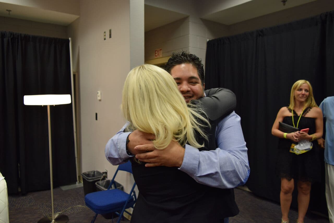El emocionante encuentro entre Miguel Carrasquillo con la diva ponceña ocurrió durante el KQ Live Concert