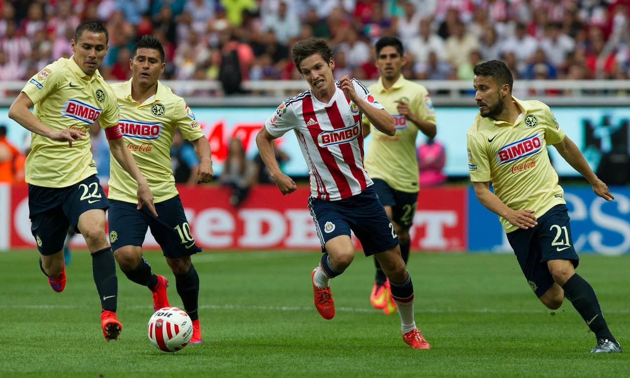 Oswaldo Sánchez da favorito a Chivas en el Clásico
