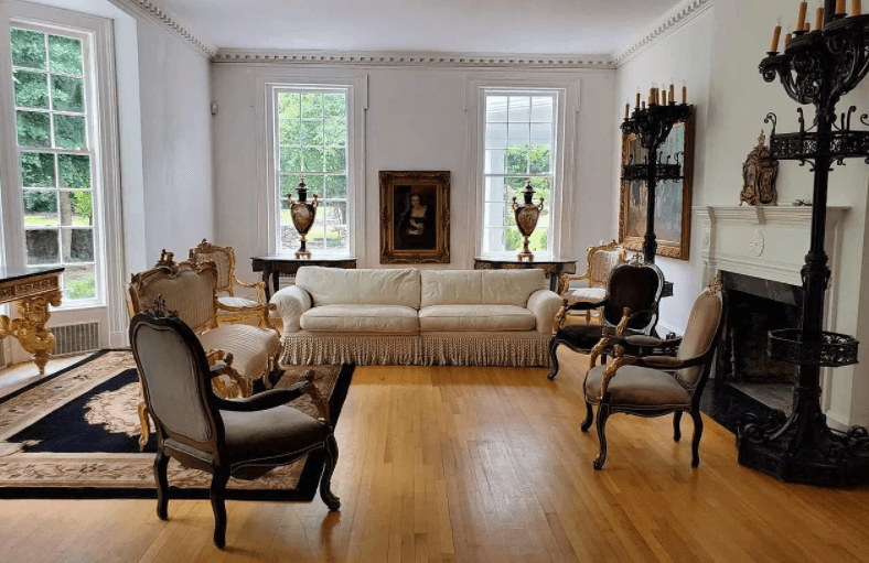 "Esta casa ha aparecido en un documental de Netflix, así como en una gran película", se lee en la promoción de venta.