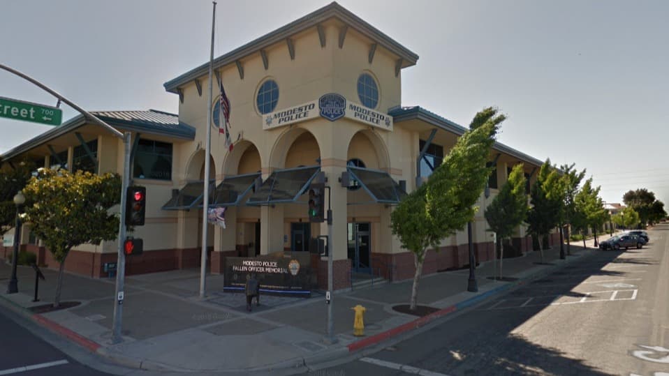 Arrestan a un hombre tras encontrar muerta a su nieta de 20 meses en Modesto