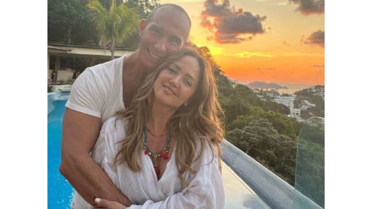 Andrea Legarreta y su esposo