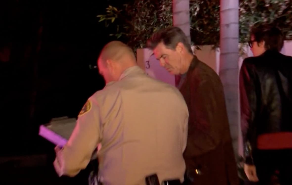 Según información de Michael Pittman, del Departamento de Bomberos de Los Ángeles, el incendio comenzó por las 10 de la noche.