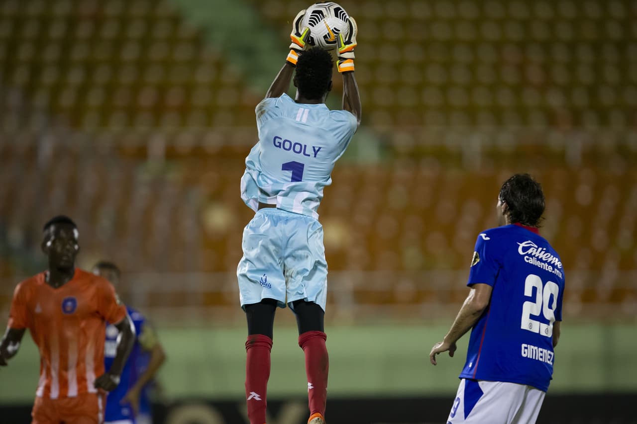 Cruz Azul no logra aprovechar su superioridad y complican un poco su pase a cuartos de final, luego de empatar 0-0.