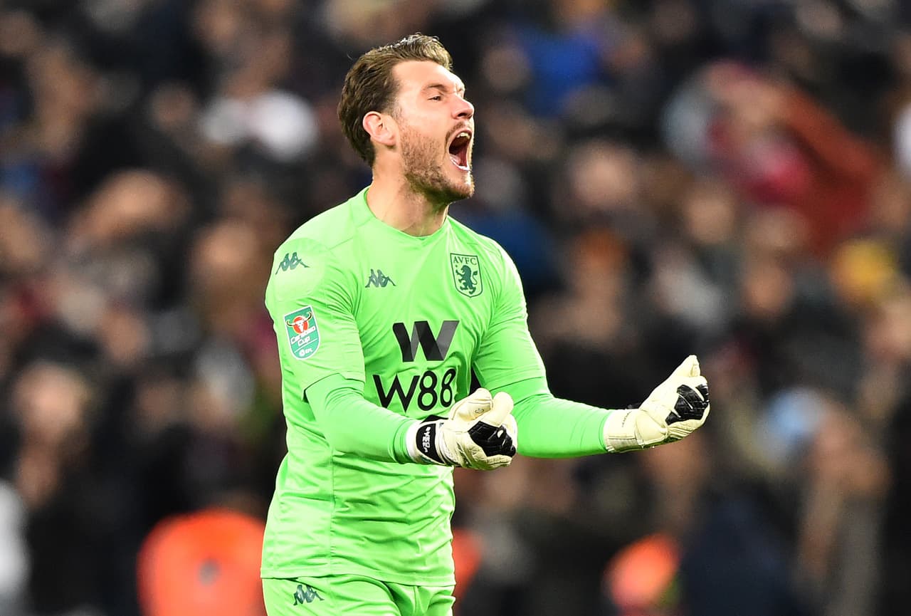 Marcus Rashford de Manchester United dio la victoria a su equipo ante el Chelsea 2-1, mientras que Aston Villa se impuso al Wolverhampton 2-1.