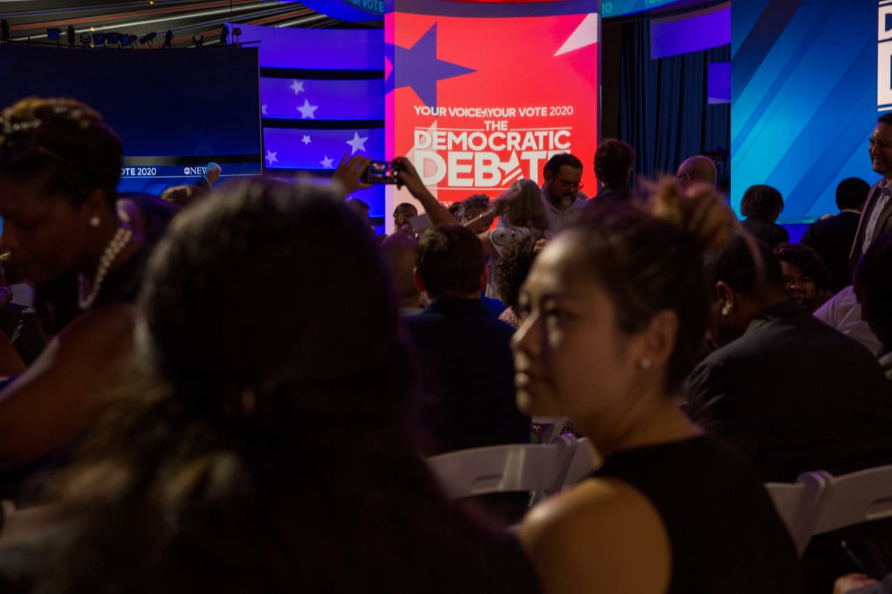 Houston se convirtió en
<a href="https://www.univision.com/noticias/politica/la-mitad-de-los-candidatos-y-una-noche-10-democratas-califican-para-el-debate-presidencial-en-houston">la tercera sede de debate presidencial demócrata</a> porque el partido quiere demostrar que Texas sí importa a nivel de estrategia política.