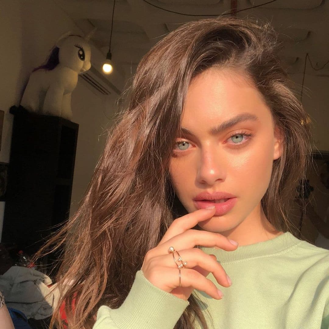 Incluso, la modelo israelí fue considerada como la mujer con el rostro más hermoso para el 2020, según el portal TC Candler y The Independent Critics.