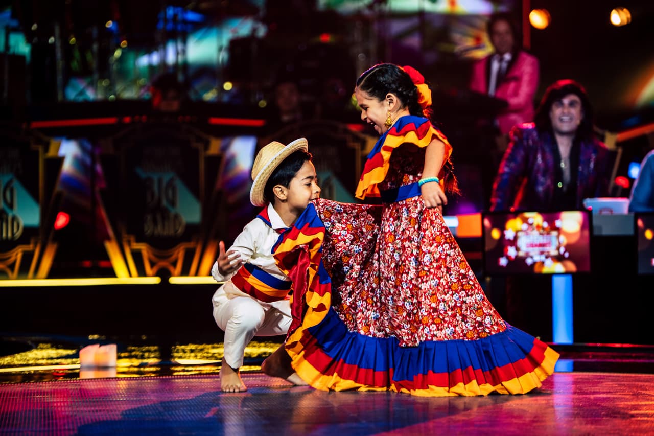 "Ustedes son mi favoritos. Parecen unos muñequitos de pastel", dijo Adrián.