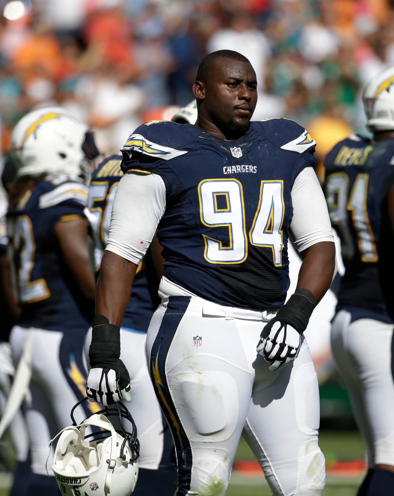 Corey Liuget y los Chargers están cerca de acordar una extensión de contrato