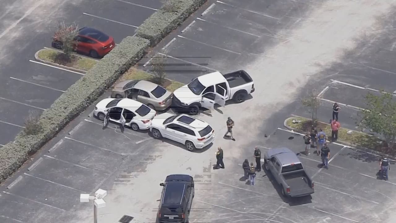 Policía de Broward es herido de bala en un tiroteo afuera de una tienda Bass Pro Shops