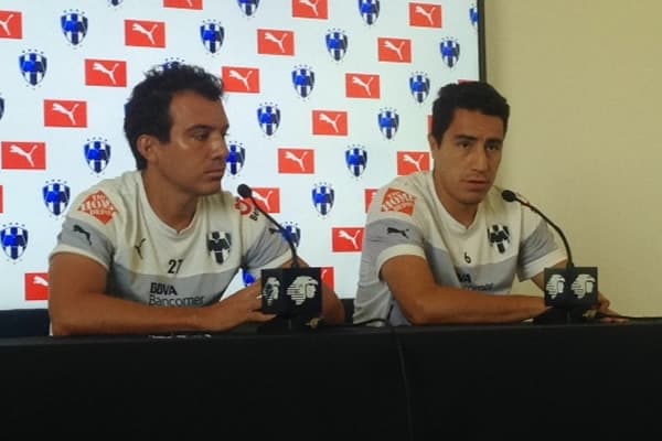 Luis Pérez y Efraín Juárez piden disculpas por altercado en club nocturno