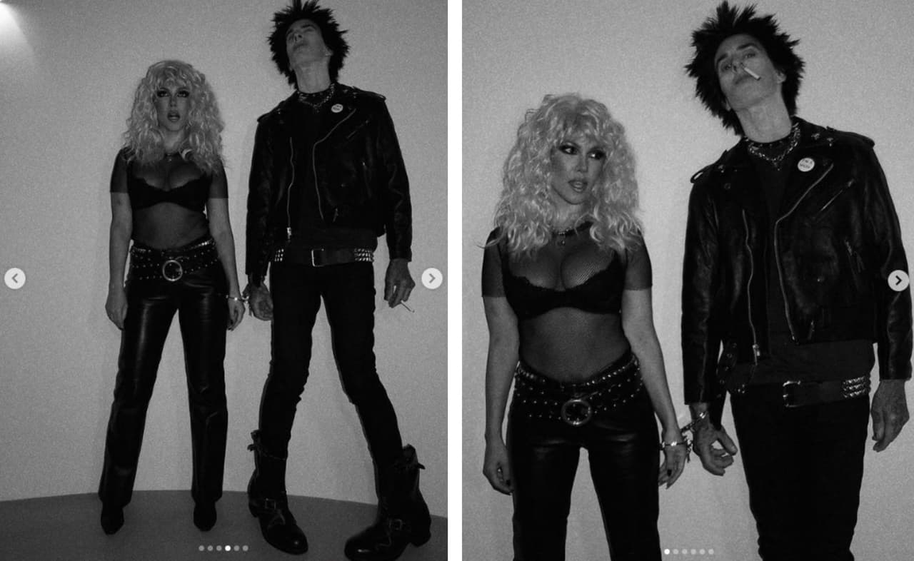 Los recién comprometidos recrearon varias fotografías del bajista de ‘Sex Pistols’ y su novia, quien presuntamente fue apuñalada y asesinada por Sid, quien murió tiempo después de una sobredosis.