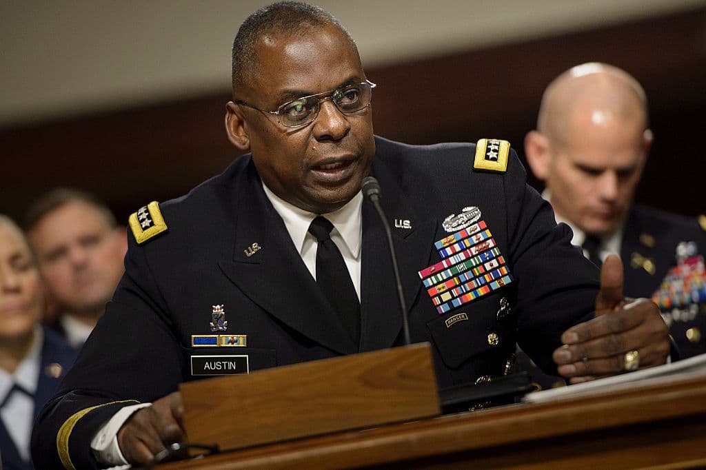 El general retirado Lloyd Austin III en una audiencia en un comité del Senado el 8 de marzo del 2016.