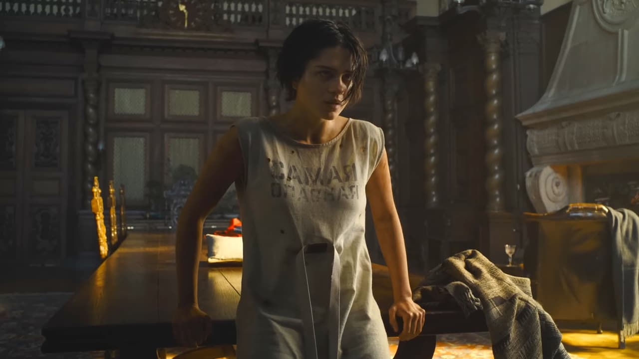 Kara es rescatada por Flash y Batman en la película.