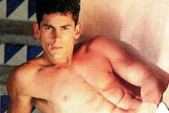 Aunque no dio detalles, también dice que hace no mucho se le acercaron para que protagonizara una telenovela pero lo consideró una prueba más para su fe así que rechazó la oferta.